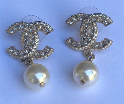 chanel pearl drop earrings price